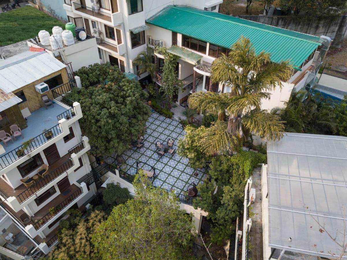 Yogved Hospitality & Resort Rishīkesh Exterior foto