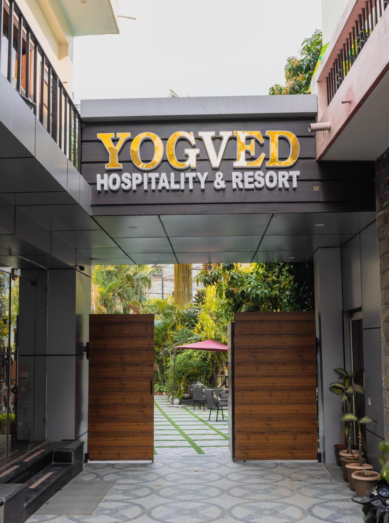 Yogved Hospitality & Resort Rishīkesh Exterior foto